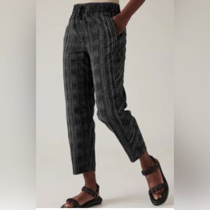 Athleta Arrival Pant in Amara Stripe Relaxed Fit Lounge Workout Womans Size 12
